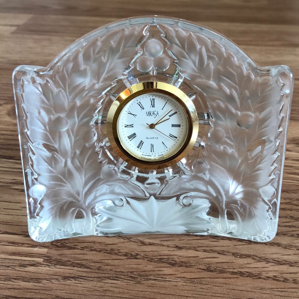Mikasa Little Clock